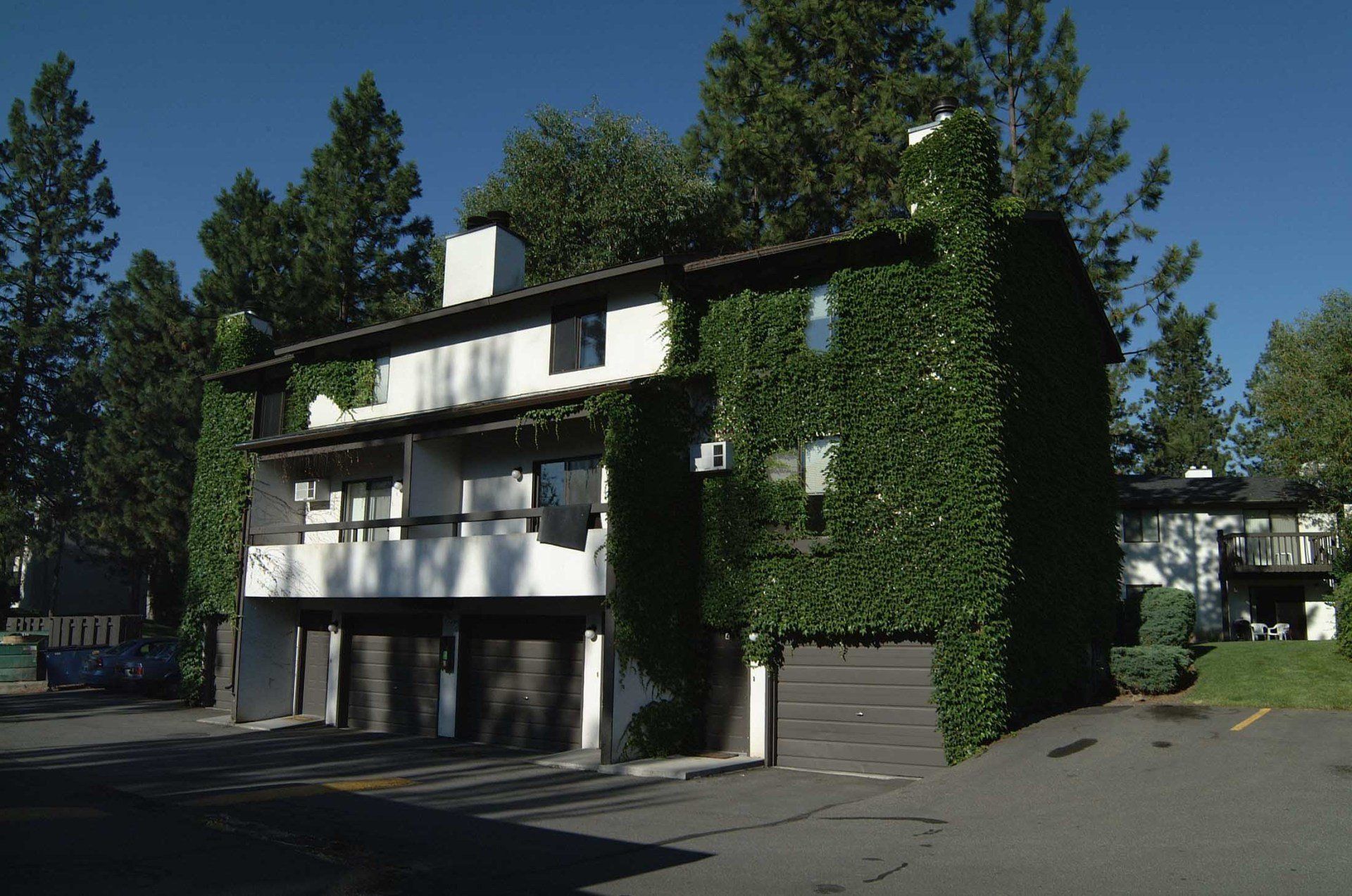 Rockcliffe Apartments
