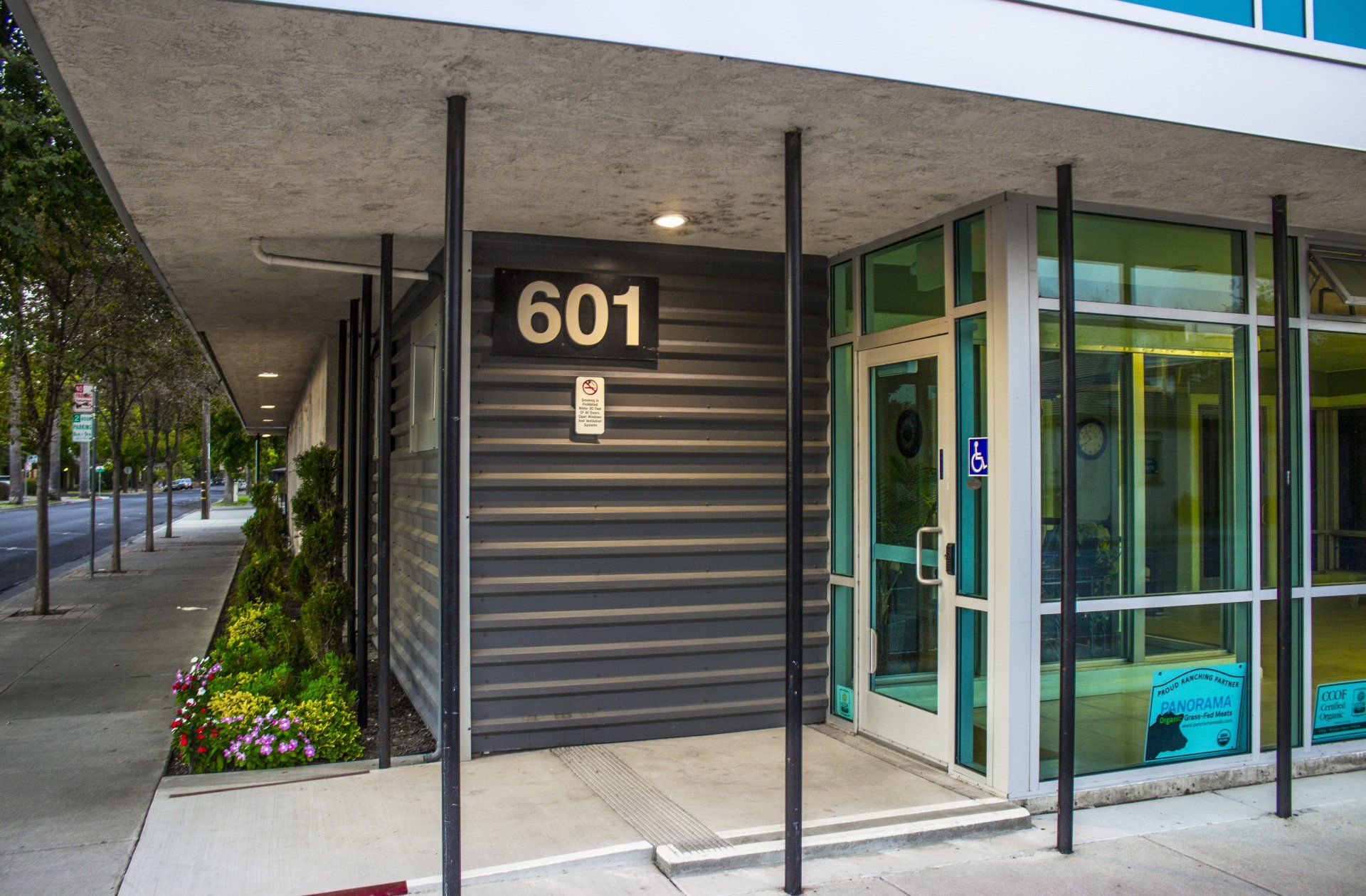 601 Court Wdld front