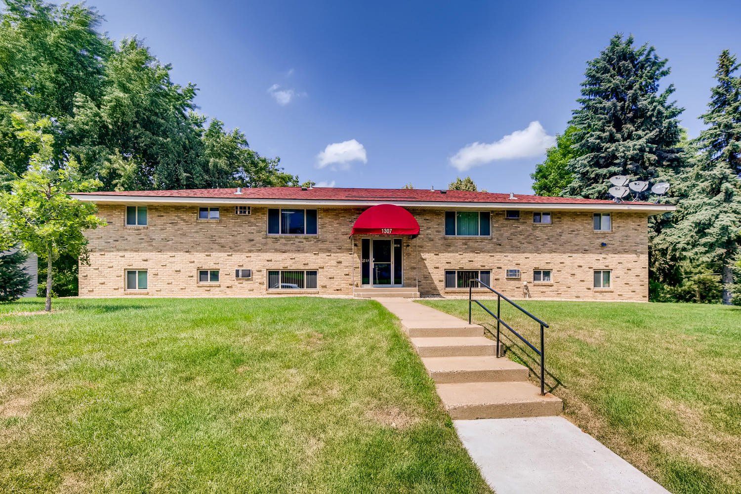 1307 Shakopee Avenue