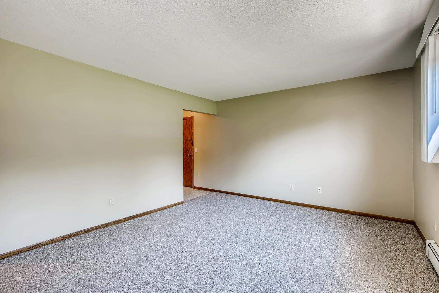 1307 Shakopee Avenue