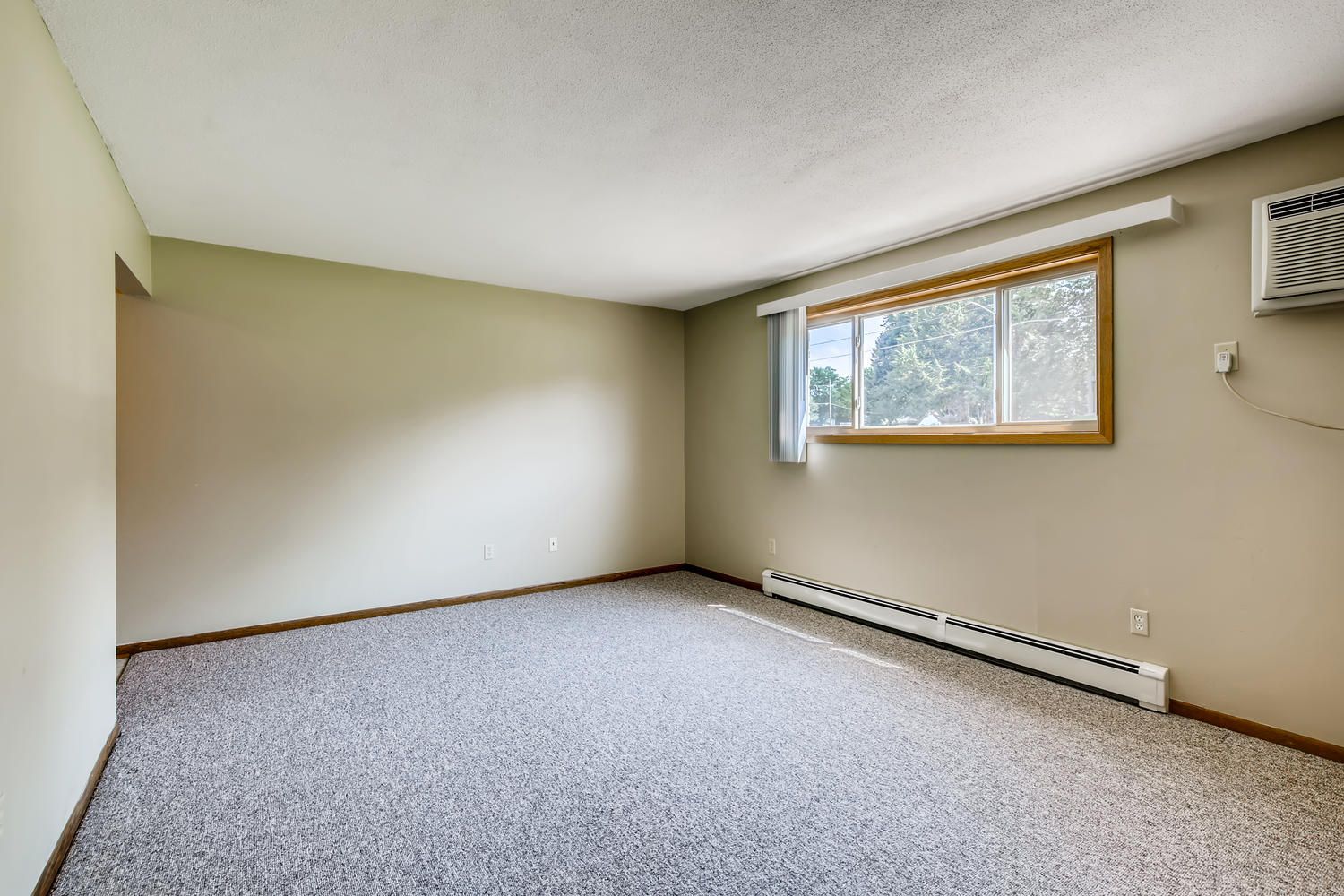 1307 Shakopee Avenue