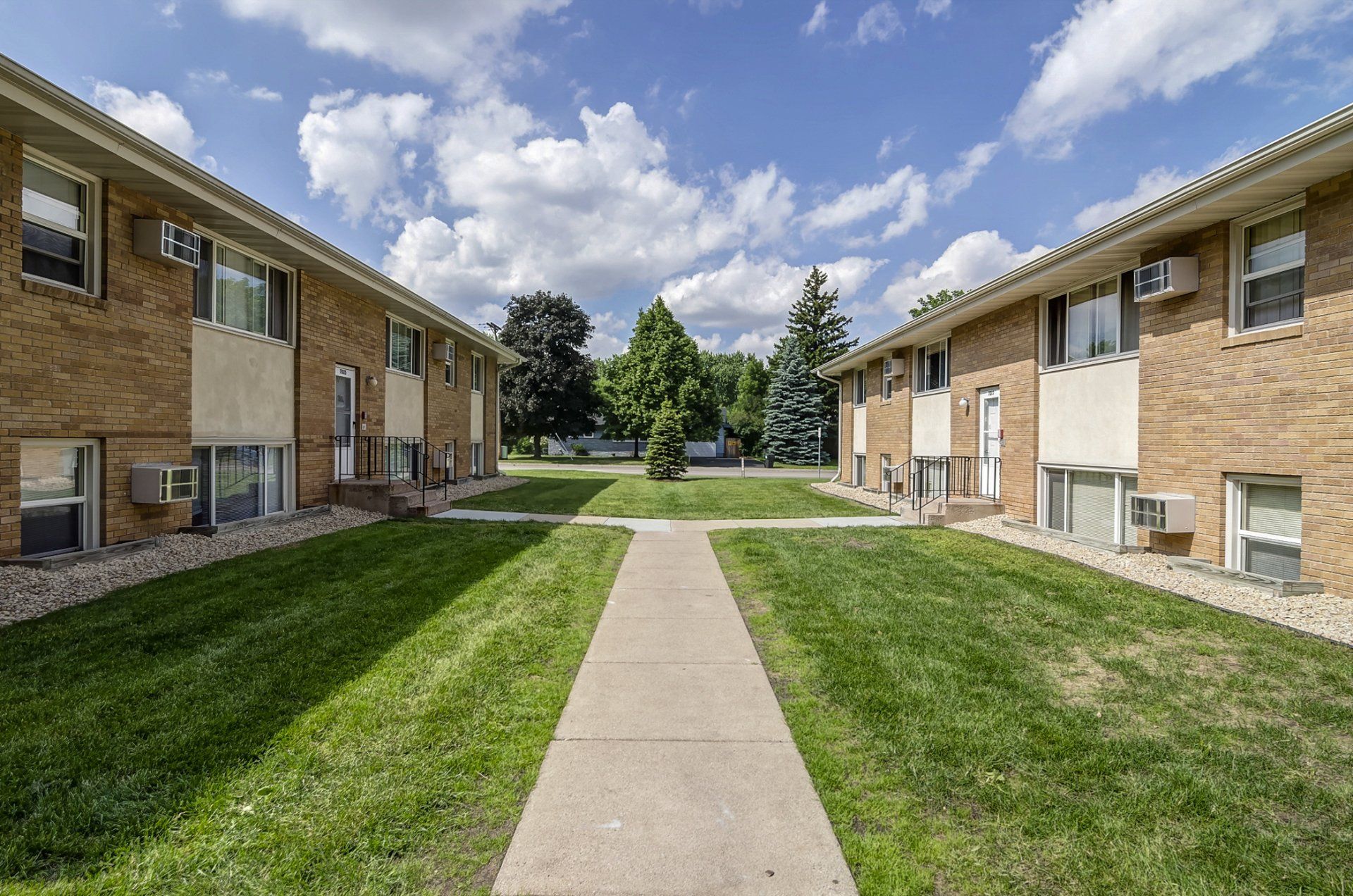 36th Avenue exterior
