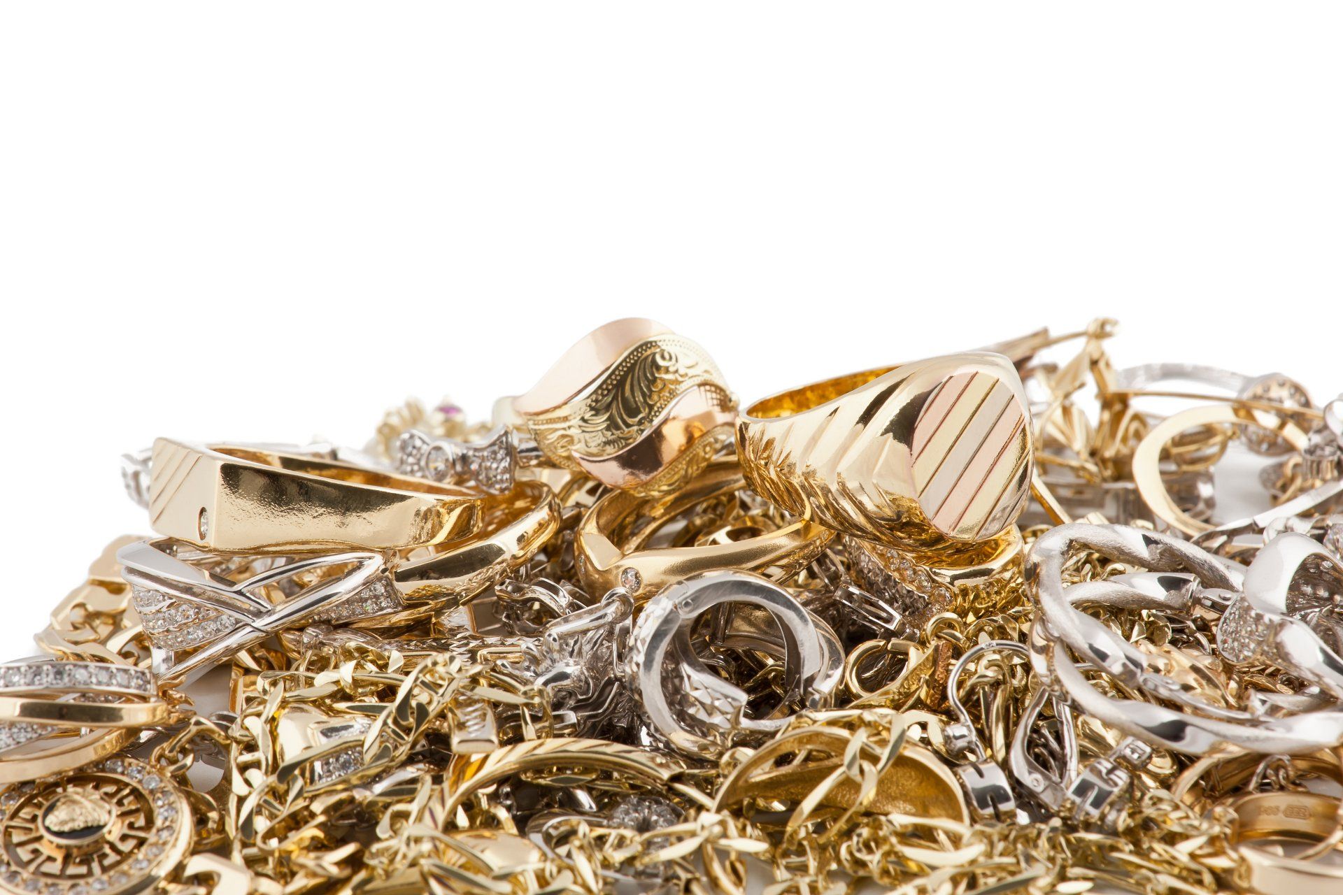 We buy gold, silver, watches and coins. Bournemouth Poole Buy buy Pawn Lend Sell Broken Jewellery Cash  for Gold Best 