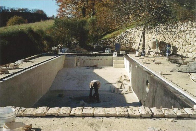 Scavo piscina