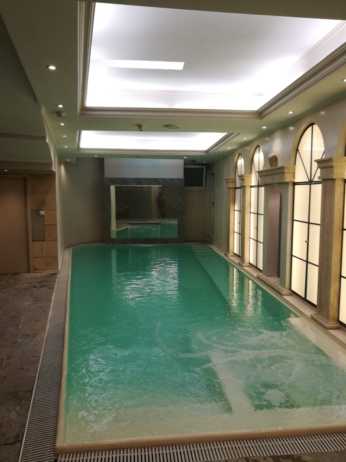 Piscina interna piena