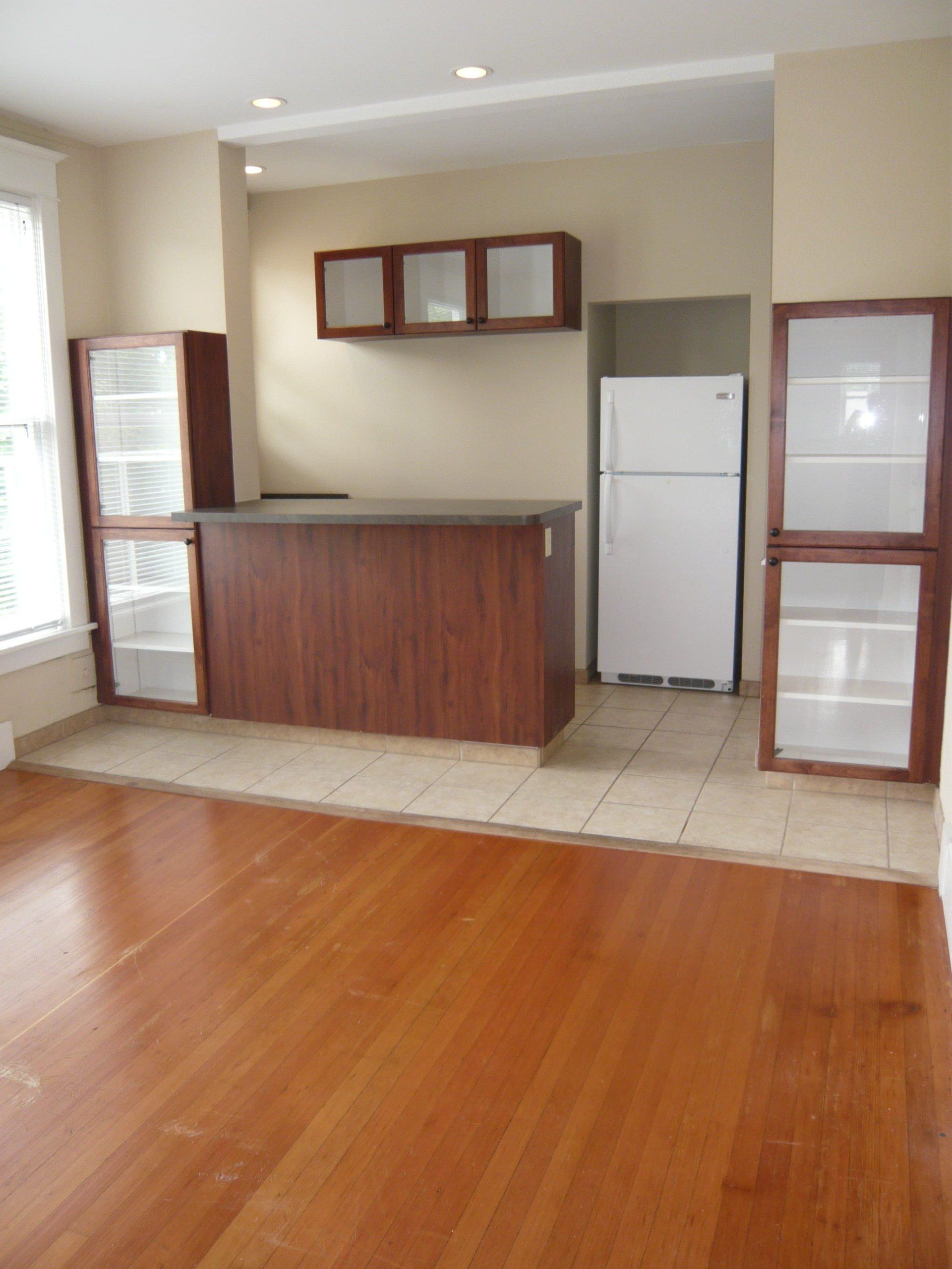 903 W. 9th Apt. #2