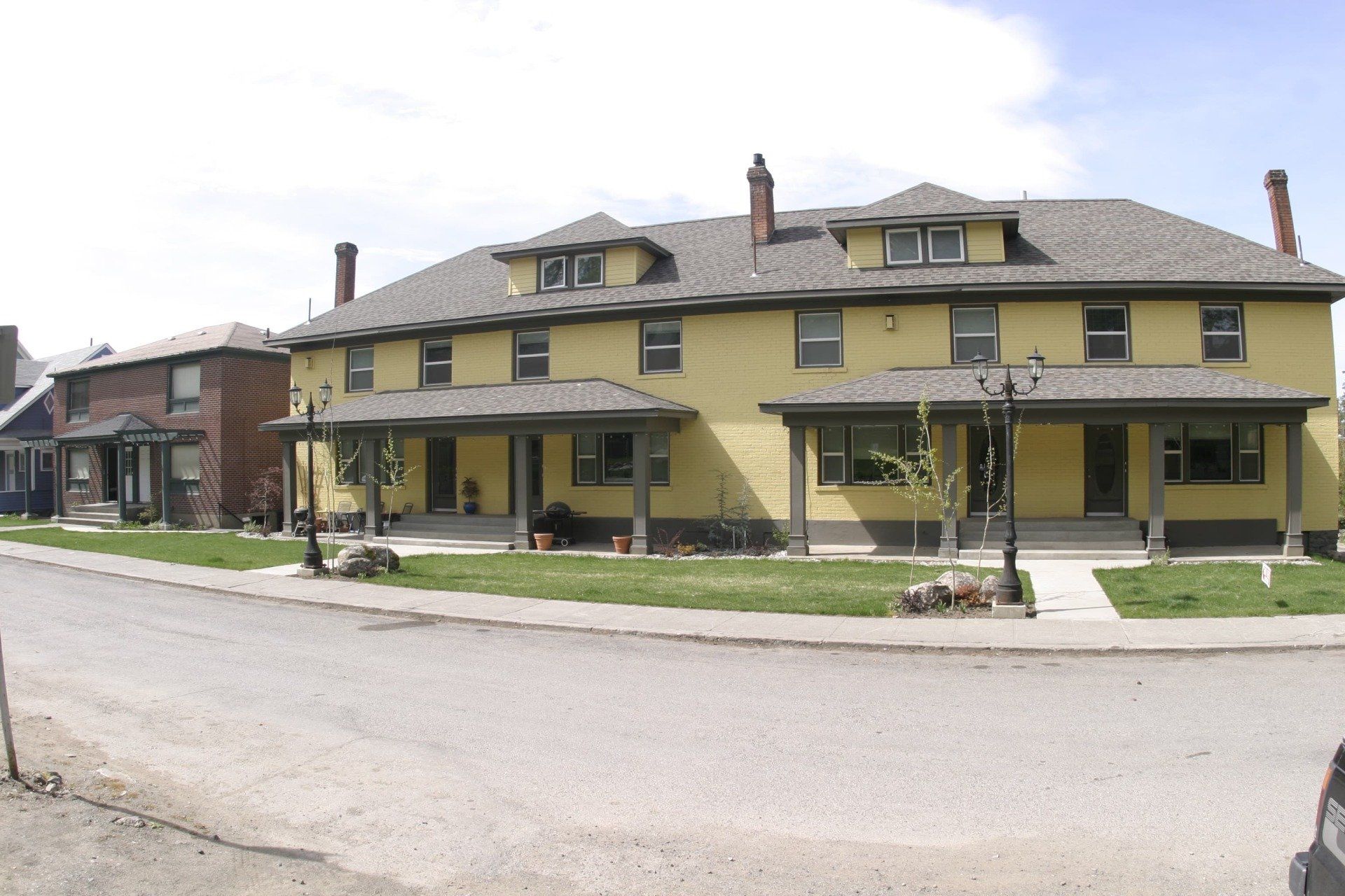 exterior yellow 2