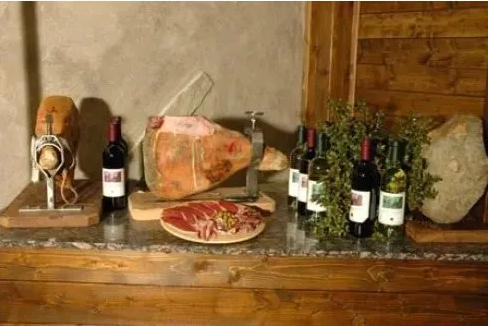 salumi e vini sardi