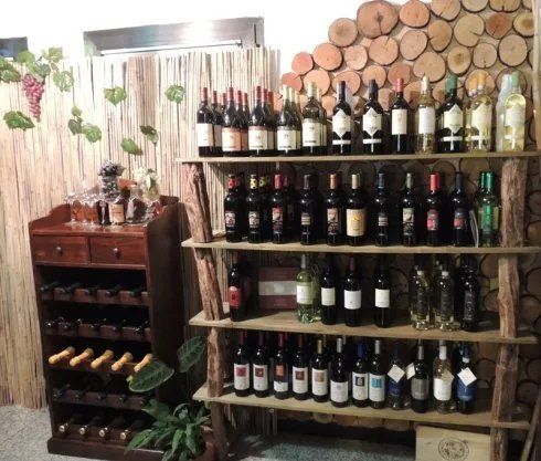 negozio di vini e liquori della Sardegna