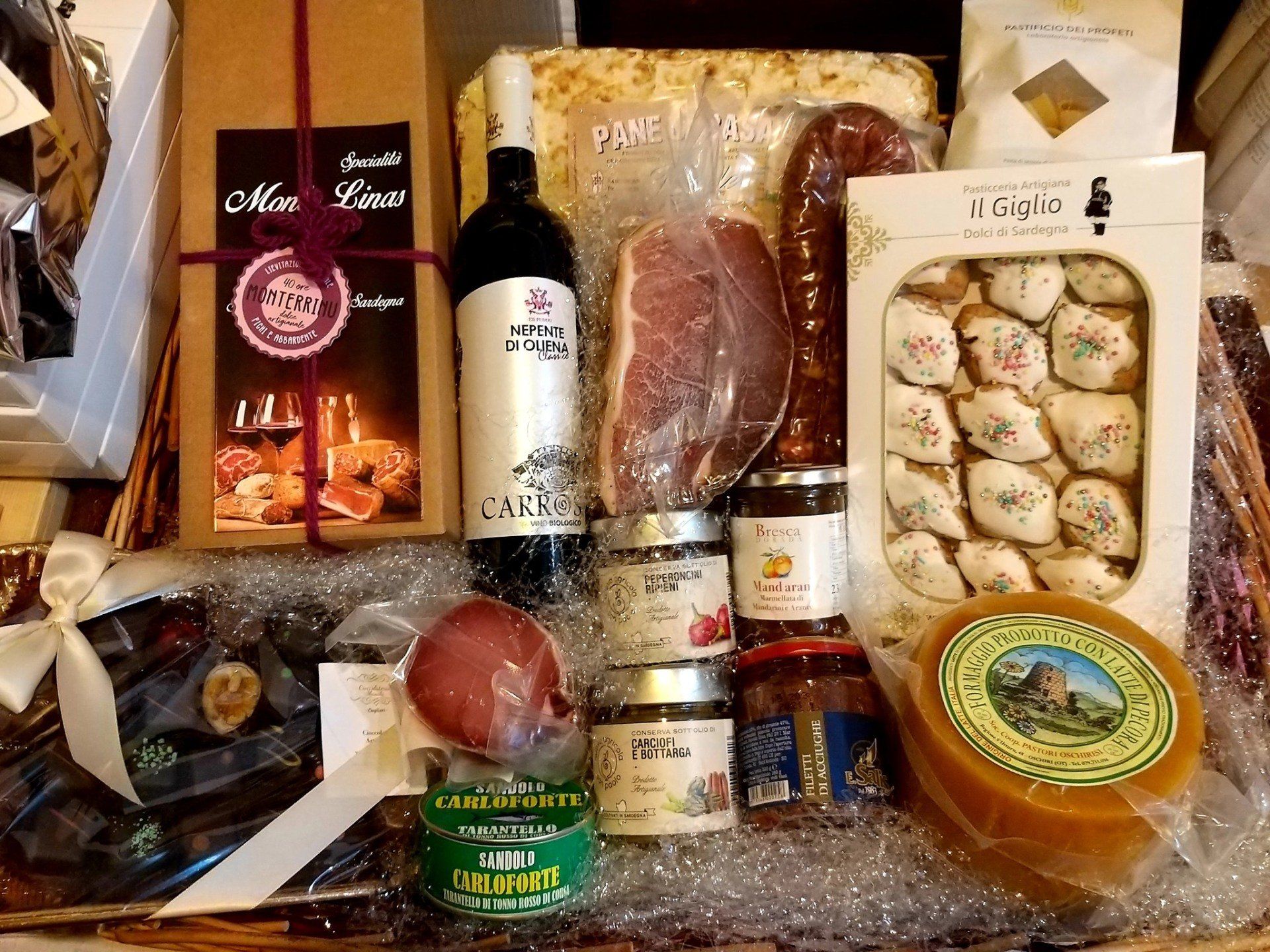 prodotti tipici della gastronomia sarda e conserve