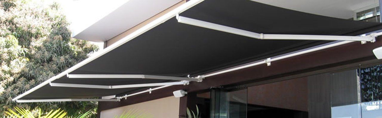 Toldo Cortina com Braço Regulador - Toldos e Coberturas Joflex