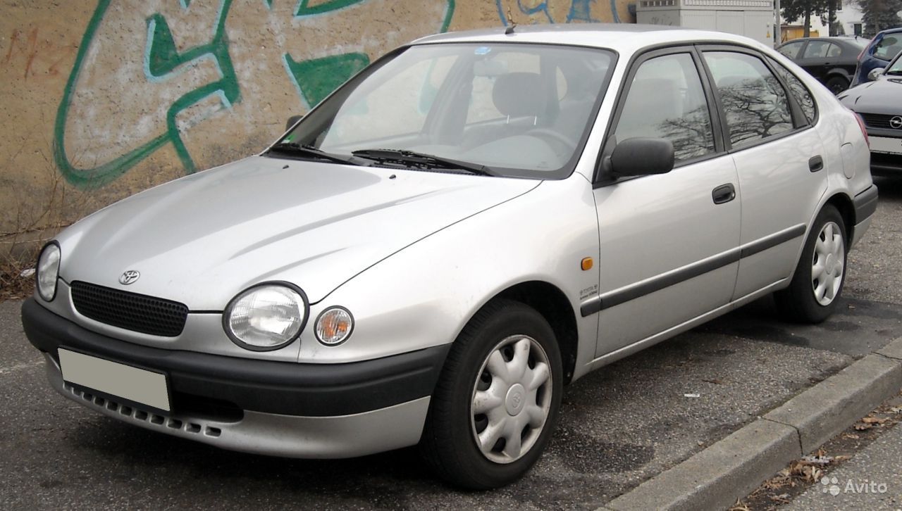 toyota corolla e11