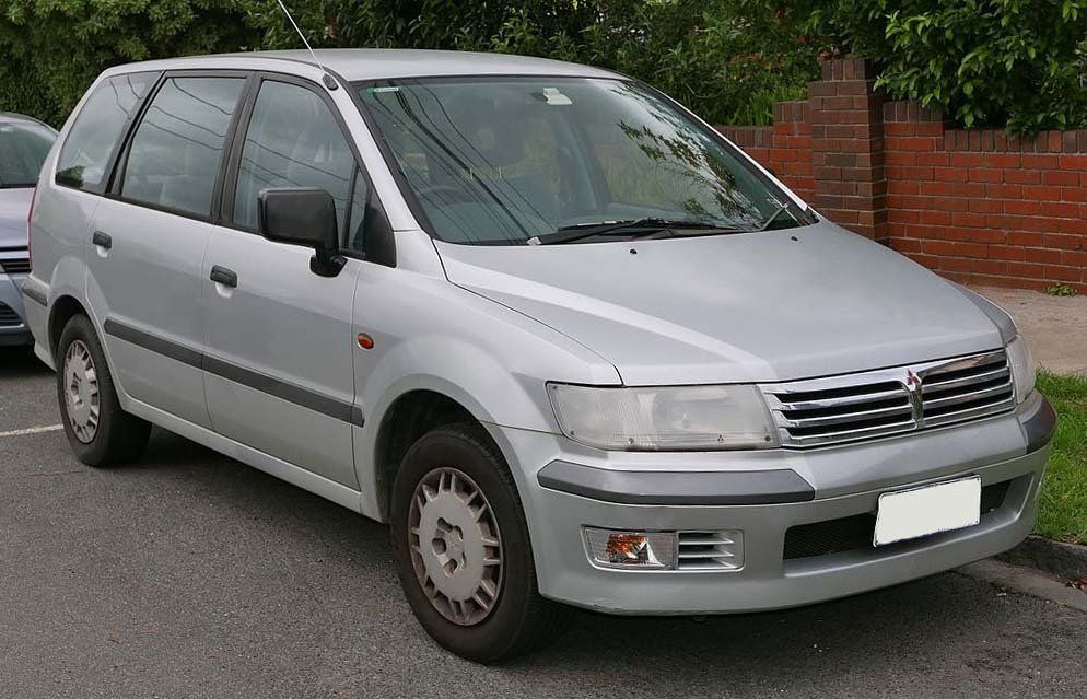 mitsubishi space wagon