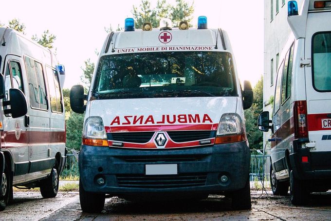 ambulanza croce verde