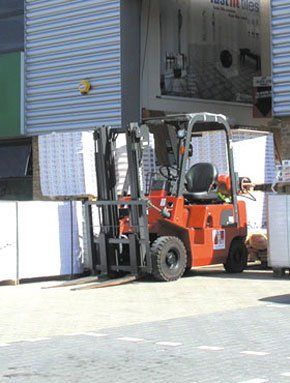 Operating Forklifts - Edinburgh, City of Edinburgh - Taylor Training - Store Loading Bay training