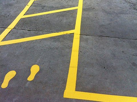marking on roads