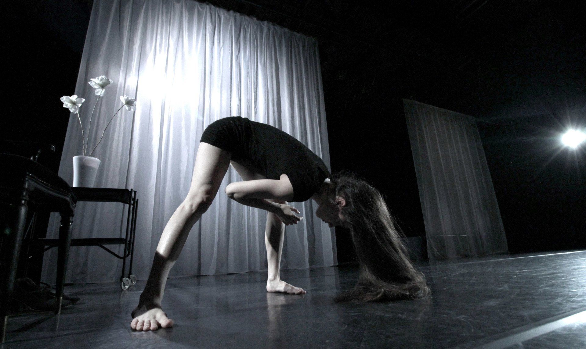 Lise Pauton, Raiemanta Compagnie, Sebastiano Toma, Contemporary Circus, Zeitgenössischer Circus, Pole national de Cirque,