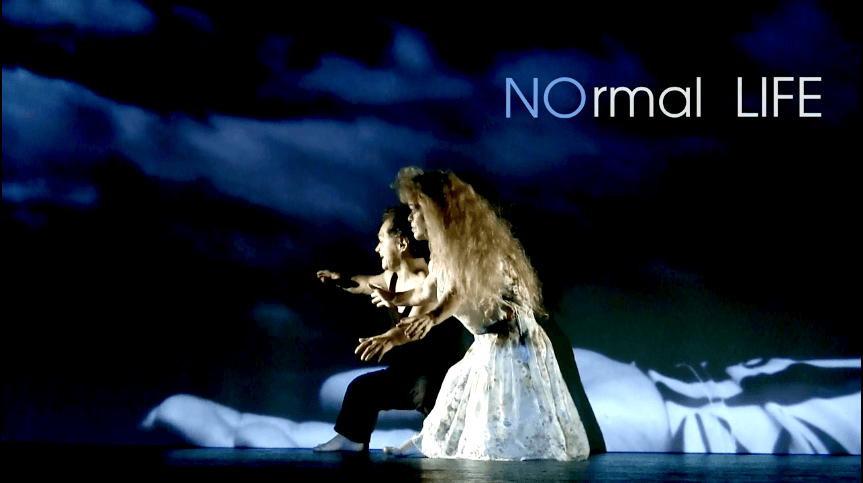 NOrmal-Life - Sebastiano Toma Normal Life, Sebastiano Toma, Roland Hofer, Irene Hofer, Lea Malenka Prinz, Swaen Oostrum, Little Big World, Tiger Lillies, Ruth Toma, Himmel Über Berlin, Kleinwüchsige, Wings of Desire, Contemporary Circus, Zeitgenössicher Circus, Circo Contemporaneo, New Circus, Cirque Nouveau, Nouveau Cirque, Balagan, The Time Between, Coaching, Theater, Performance, Meret Becker, Mark Chaet, Momo Kohlschmidt,