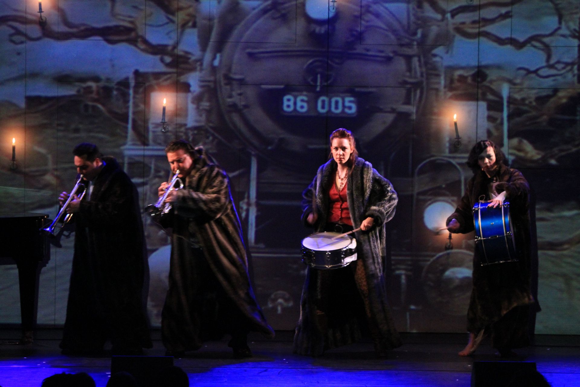 BALAGAN by Sebastiano Toma, zeitgenössischer Zirkus, Contemporary Circus