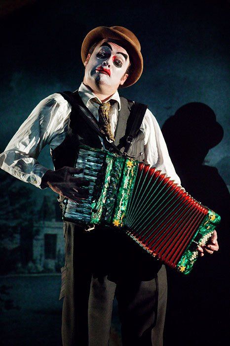 Sebastiano Toma, sebastiano productions, Tiger Lillies Circus, Martyn Jacques, contemporary circus, zeitgenössischer Zirkus, circo contemporaneo, Aureila Thiérree, 
