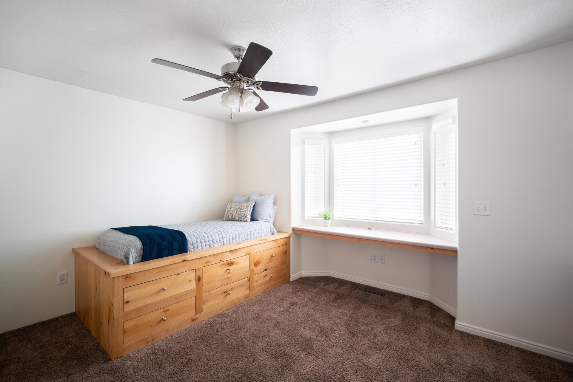 Dixie Red Sands South
Student housing near Utah Tech
Off-campus housing in St. George