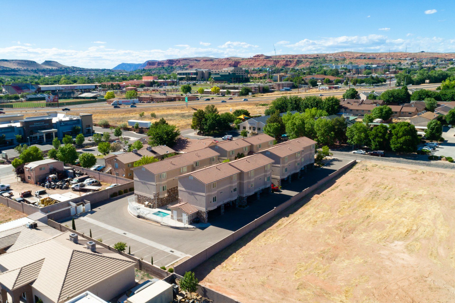 Dixie Red Sands South
Student housing near Utah Tech
Off-campus housing in St. George