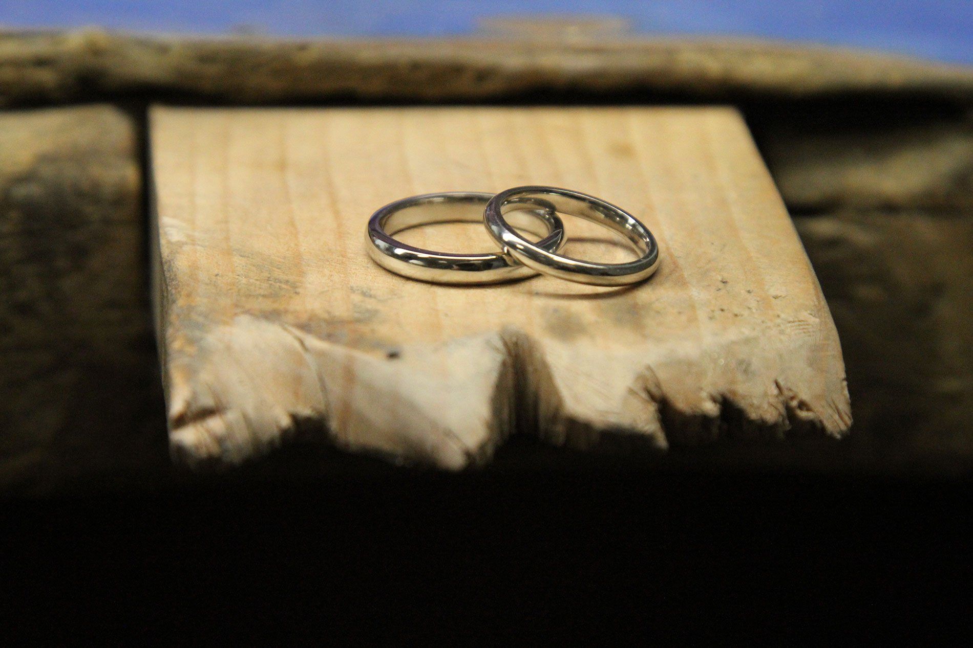 showing ring