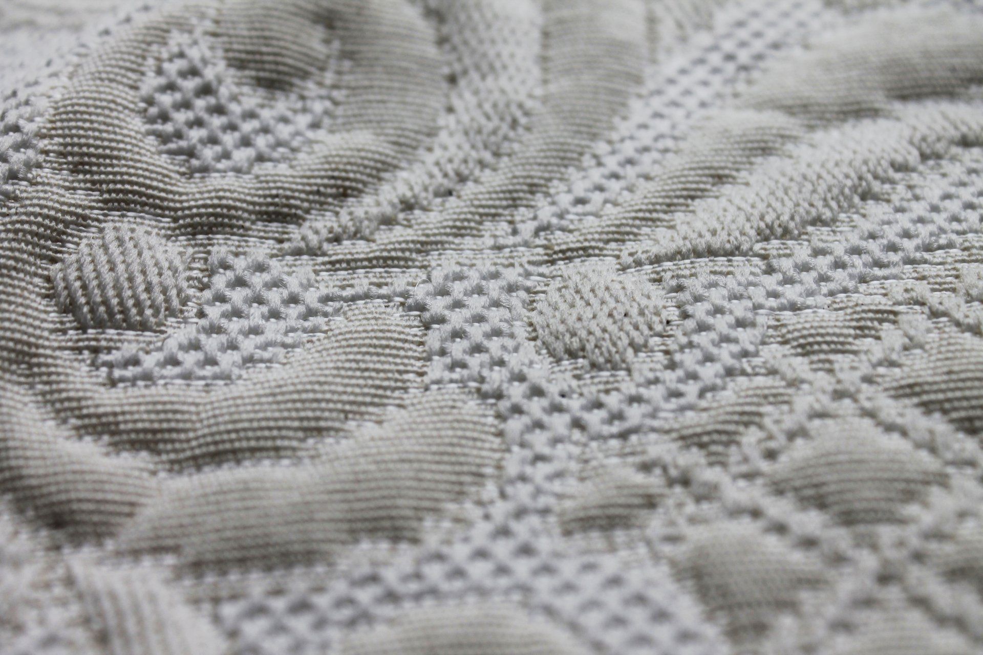From the idea to the fabric