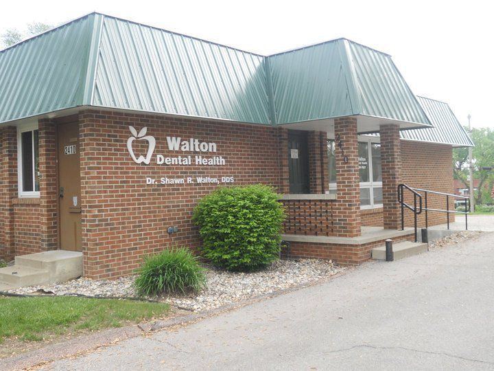 Walton Dental Health Exterior Photo