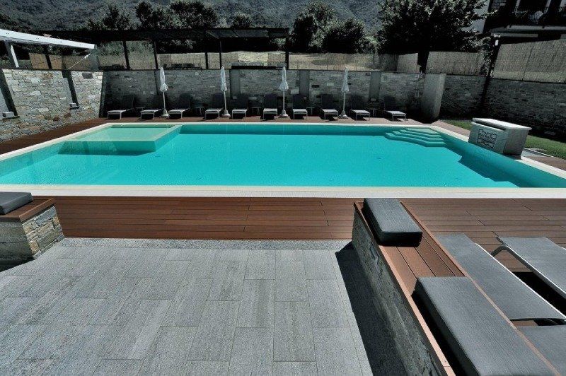 Bordo piscina