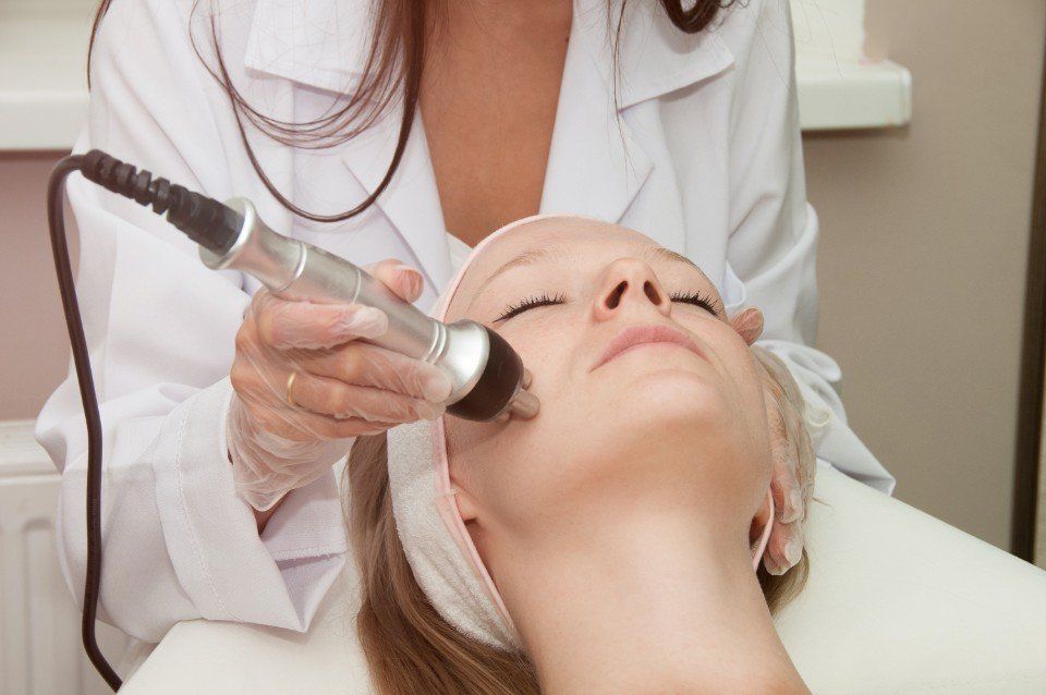 Trattamenti viso con radiofrequenza