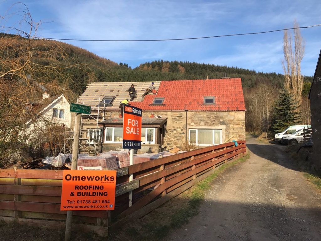 Roof tile replacement
