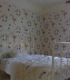 Painting and decorating - Twickenham, South West London - Tass Decorating - Paraquetpaper
