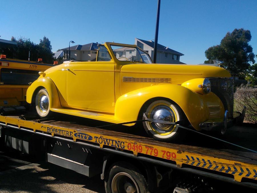 yellow 39 chevy