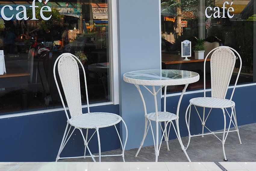 restaurant seating