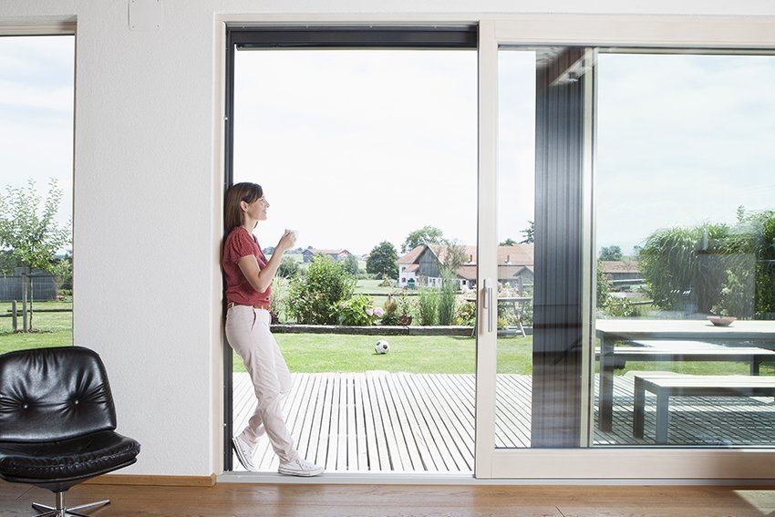 sliding door