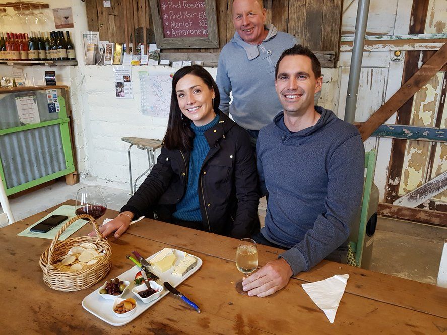 couple drinking wine