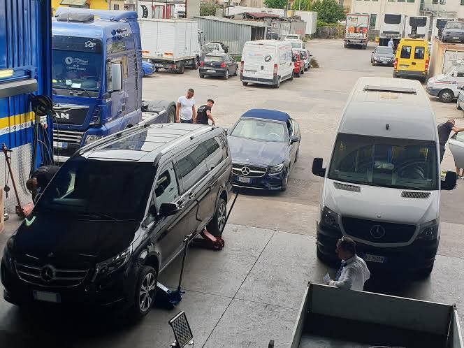 mezzi pronti per essere riparati