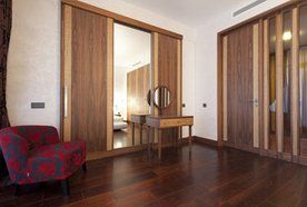 Hanging doors
