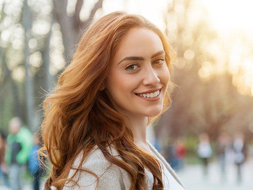 dental veneers, woman smiling