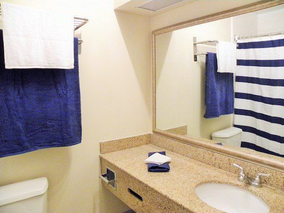 City Lofts Apartments Bathroom