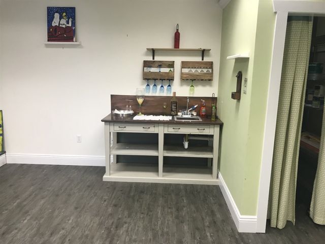 Small Sink — Clifton, NJ — Evergreen Commercial Real Estate Brokers Inc
