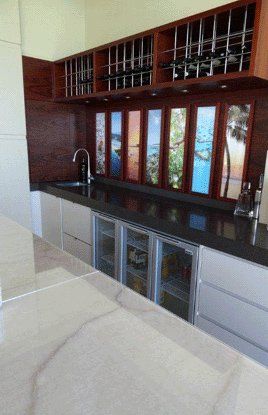 bar in kitchen