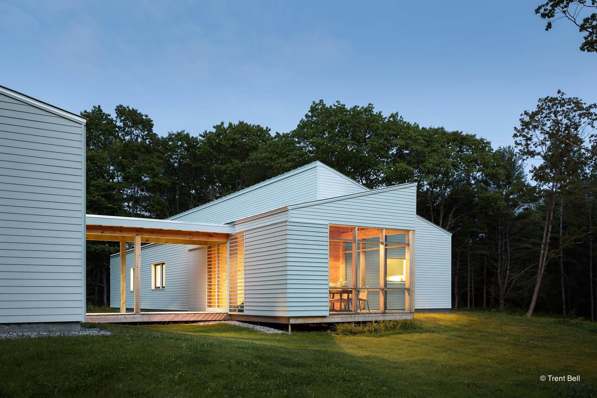Design consistency between primary and secondary dwellings
