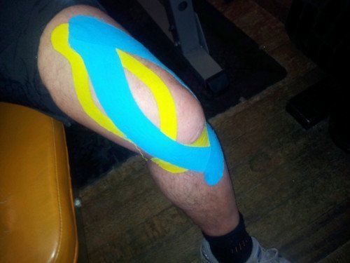 sports tape on the knee using sports tape on the knee