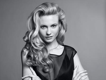 Long hair in N10-best blow dry bar in london-haircuts-hairstyling-kayandkompany hairdressers, Redken salon Long hair in N10-best blow dry bar in london-haircuts-hairstyling-kayandkompany hairdressers, redken salons