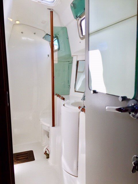 1988 Beneteau Oceanis 390 Sail Boat For Sale - www.lighthouseyachting.com