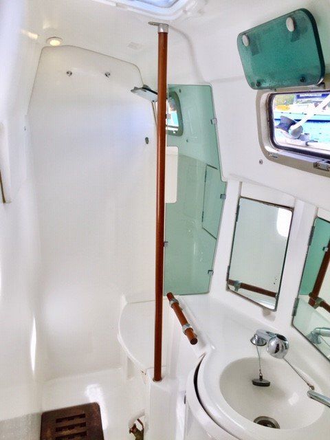 1988 Beneteau Oceanis 390 Sail Boat For Sale - www.lighthouseyachting.com