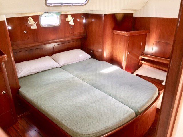 1988 Beneteau Oceanis 390 Sail Boat For Sale - www.lighthouseyachting.com