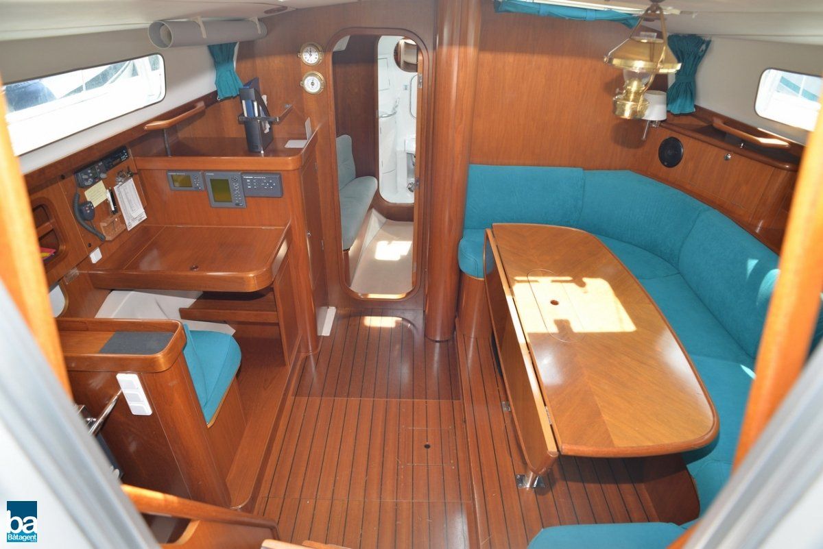1988 Beneteau Oceanis 390 Sail Boat For Sale - www.lighthouseyachting.com